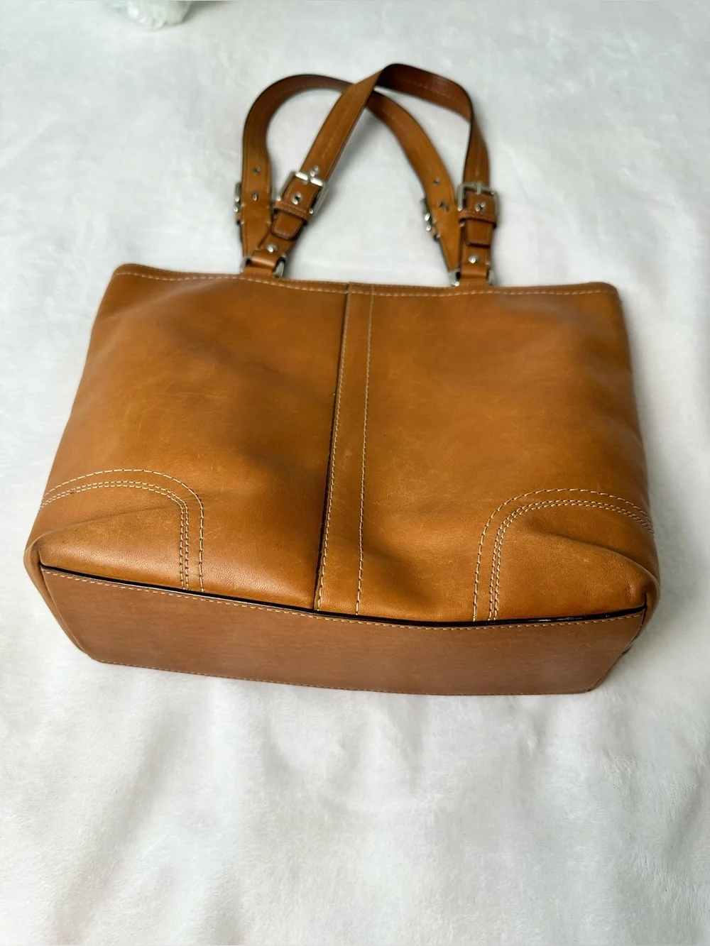Coach tote smooth